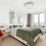 Seaside Mazowiecka Park - Wyjatkowy Na 7 Osob 2 Sypialnie, 2 Lazienki I Parking - Luxury Large With 2 Bedrooms, 2 Bathrooms And Parking Kolobrzeg