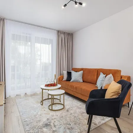 Seaside Mazowiecka Park - Wyjatkowy Na 7 Osob 2 Sypialnie, 2 Lazienki I Parking - Luxury Large With 2 Bedrooms, 2 Bathrooms And Parking كولوبرزيغ