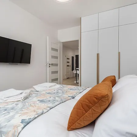 Daire Seaside Mazowiecka Park - Wyjatkowy Na 7 Osob 2 Sypialnie, 2 Lazienki I Parking - Luxury Large With 2 Bedrooms, 2 Bathrooms And Parking *