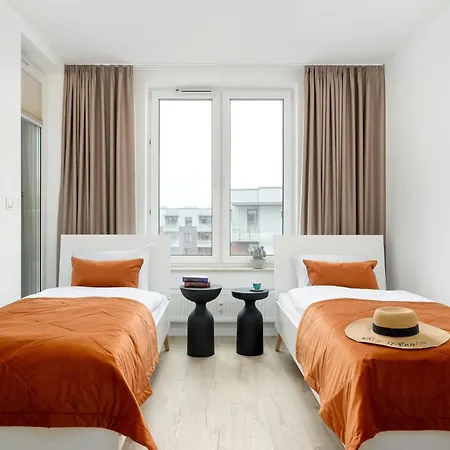 شقة Seaside Mazowiecka Park - Wyjatkowy Na 7 Osob 2 Sypialnie, 2 Lazienki I Parking - Luxury Large With 2 Bedrooms, 2 Bathrooms And Parking كولوبرزيغ